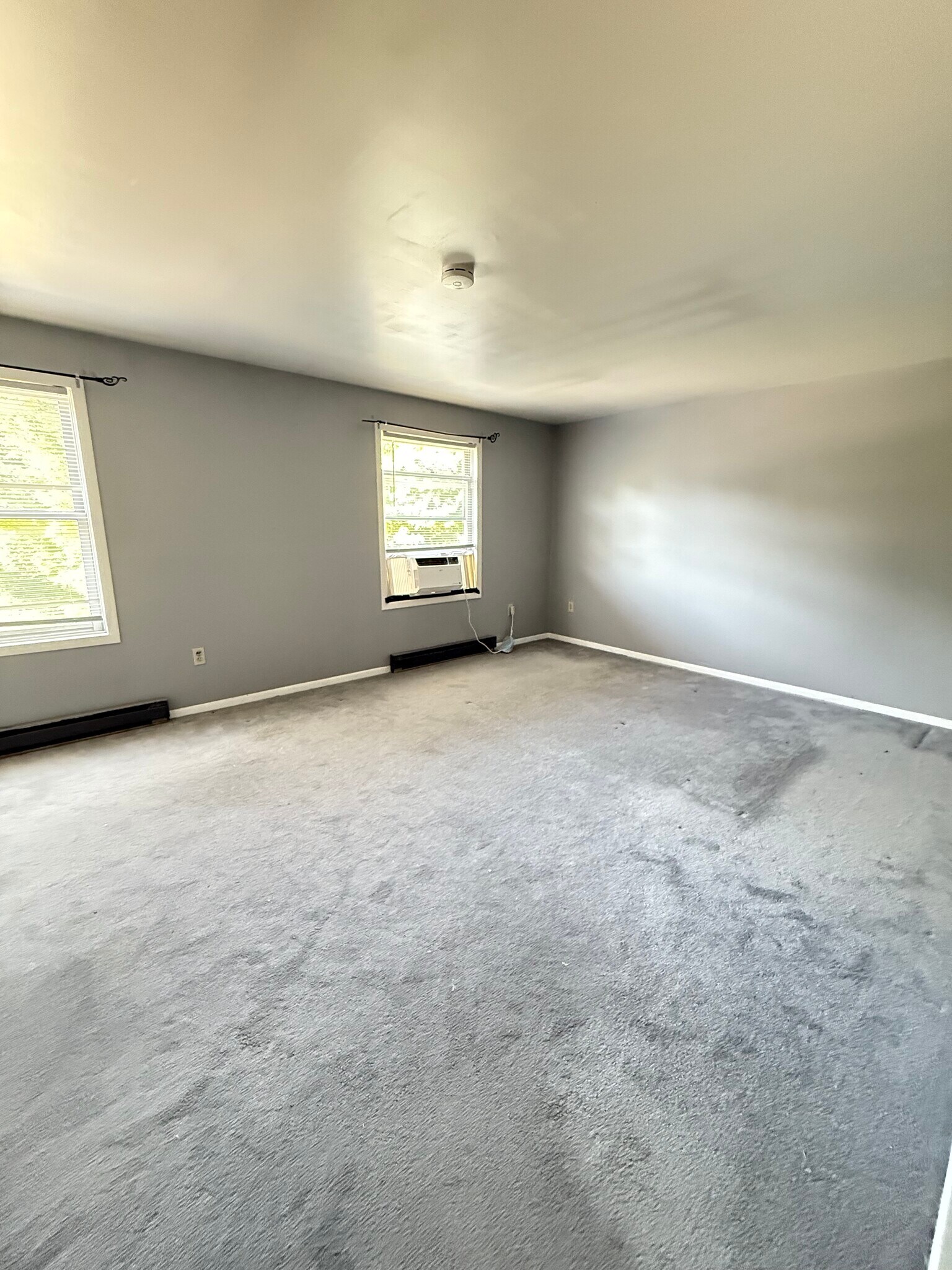 Building Photo - 7 Ledgeland Dr