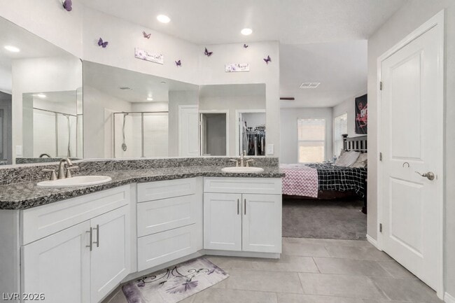 Building Photo - 330 Spring Dove Ave