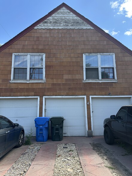 Building Photo - 923 E Whitman St