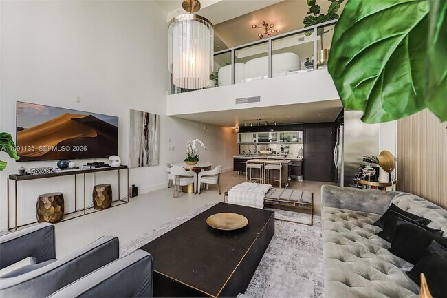 Building Photo - 6000 Collins Ave