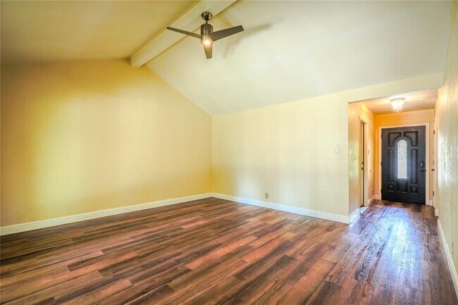 Building Photo - 1103 Crown Ridge Path