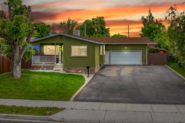 Primary Photo - 430 W 550 N