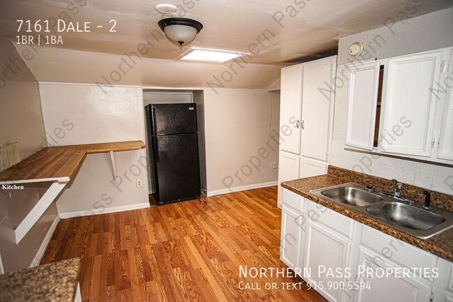 Building Photo - Cozy 1 Bedroom Apartment w/ Water Included