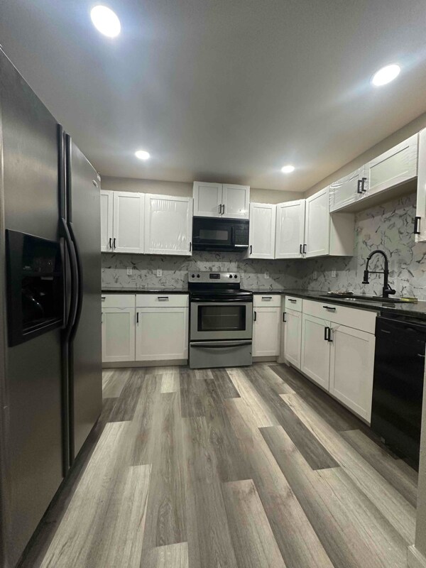 Building Photo - 1107 Basin St