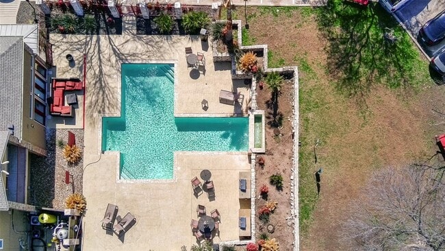 Building Photo - 6804 N Capital of Texas Hwy