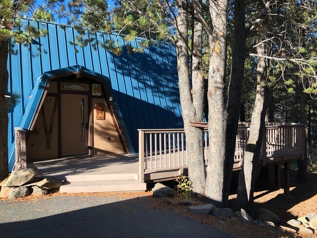 Building Photo - Ski Lease in Tahoe Donner- $2700 per month...