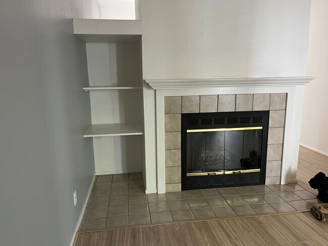 Building Photo - 117 Bayside Ct