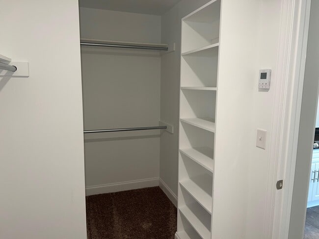 Building Photo - 7161 Paisley Cir