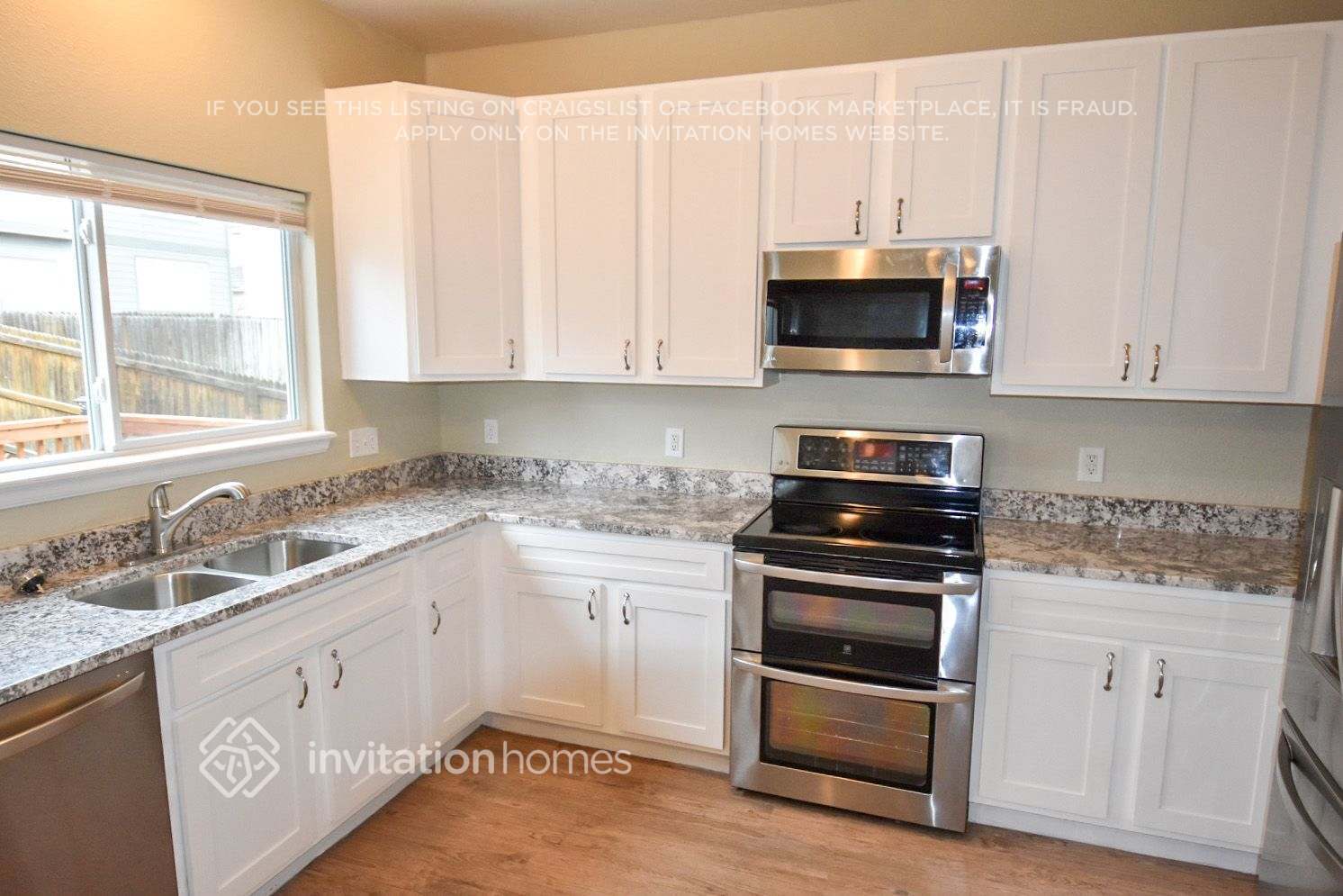 Building Photo - 2455 S Gibralter Way