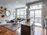 Building Photo - 831 S Wells St