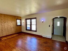 Building Photo - 3 Bed 1 Bath Single Family Home in Wausau