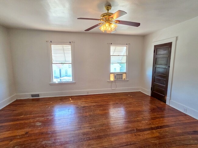 Building Photo - 1330 Woodmont Ave