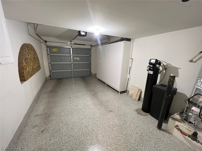 Building Photo - 415 Roman Tree Ct