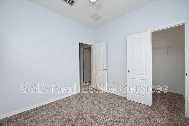 Building Photo - 4219 Winding Vine Dr