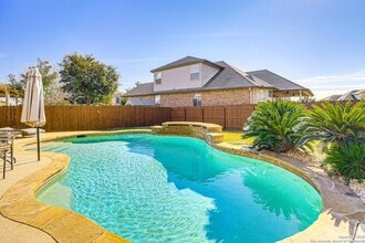 Building Photo - 317 Sea Headrig Dr