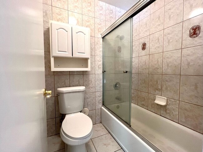 Building Photo - Beautiful 4 Bedroom Single Family Home for...