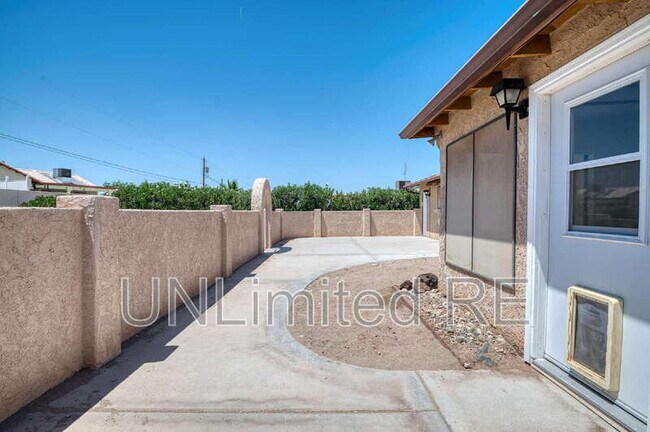 Building Photo - 2512 Cisco Dr S