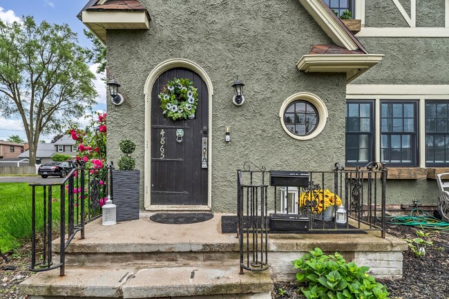 Front door of house - 4865 Main St