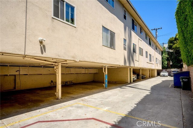 Building Photo - 7969 Norton Ave