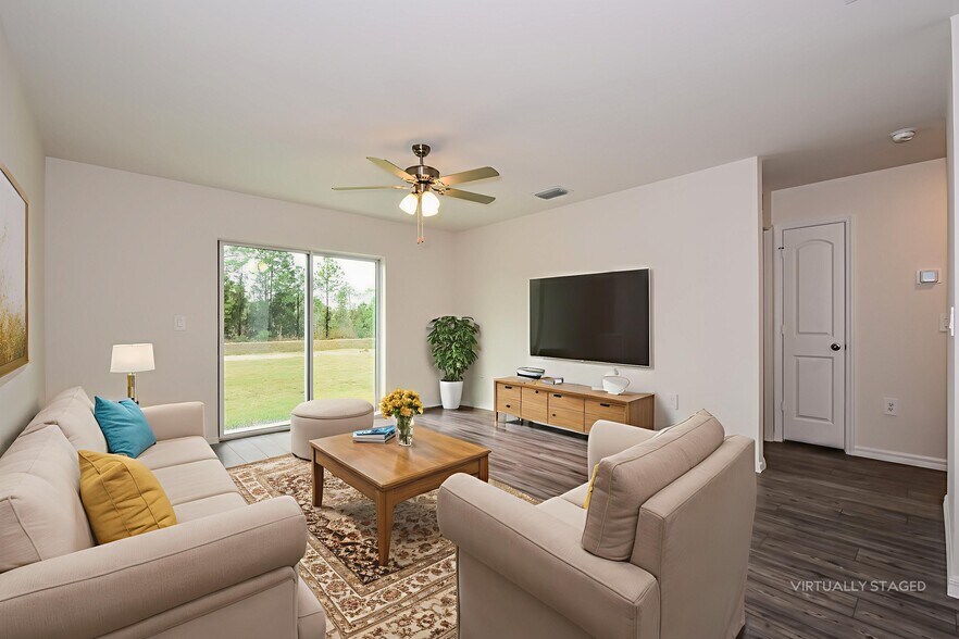 Building Photo - 879 Youngreen Dr