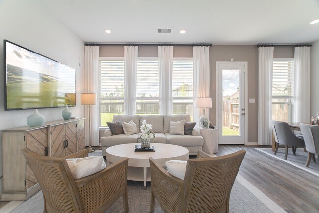 Building Photo - 442 Lake Day Dr