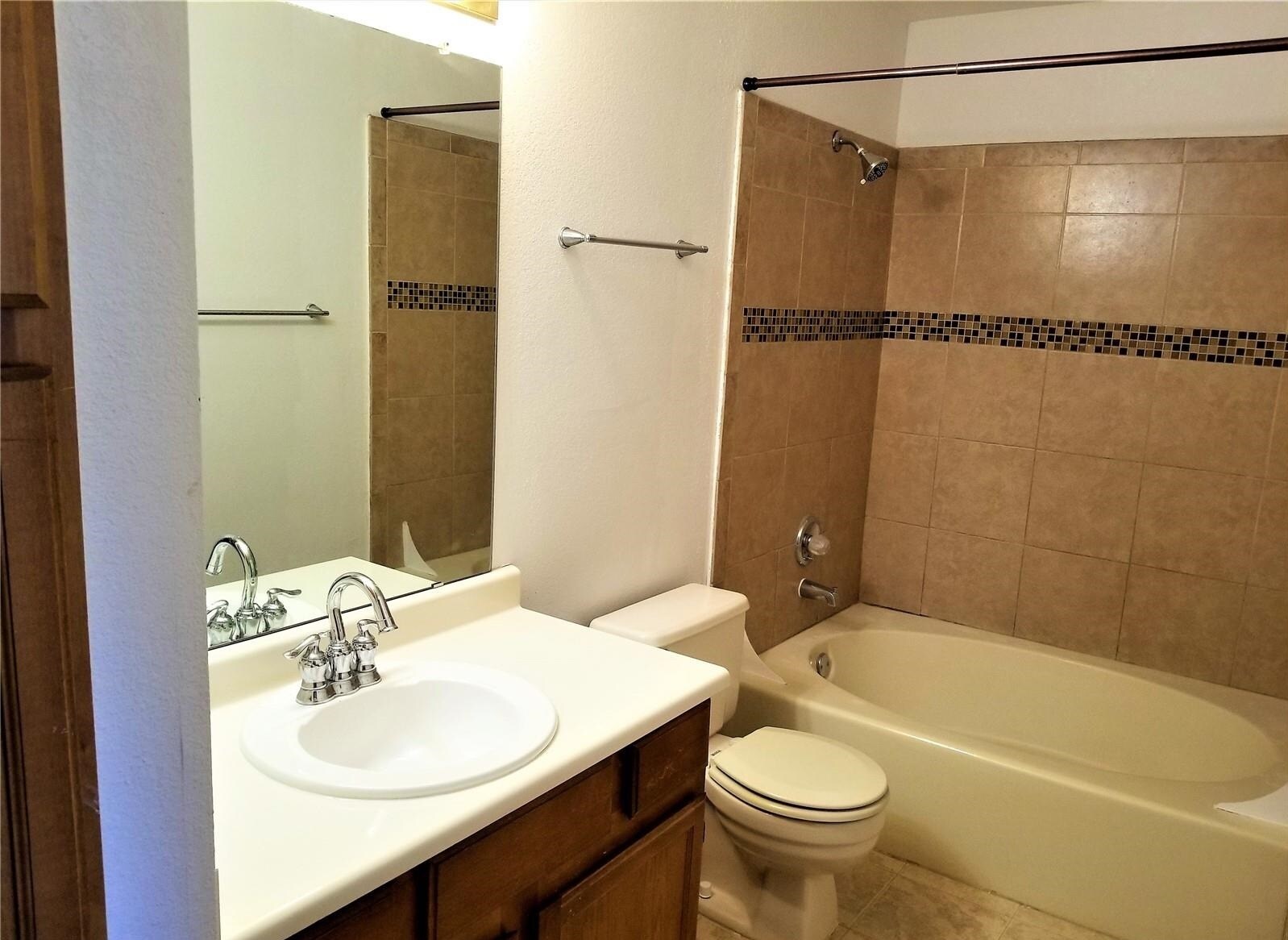 Building Photo - 4450 S Pitkin St