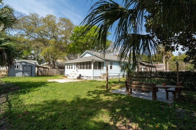 Building Photo - 3/1.5 Downtown St. Augustine Home