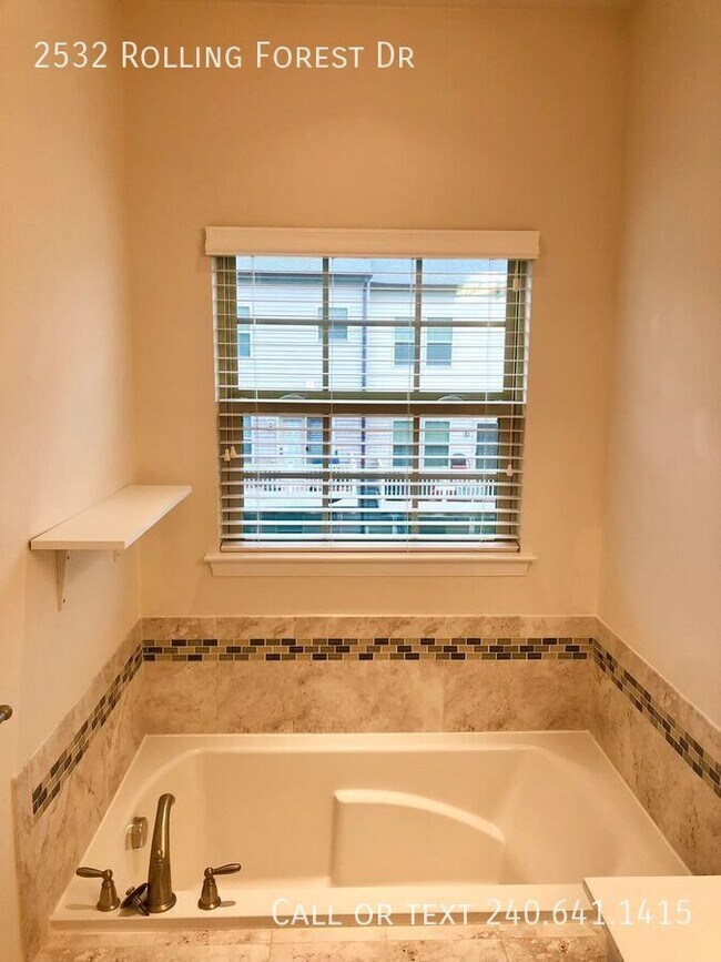 Building Photo - 2532 Rolling Forest Dr