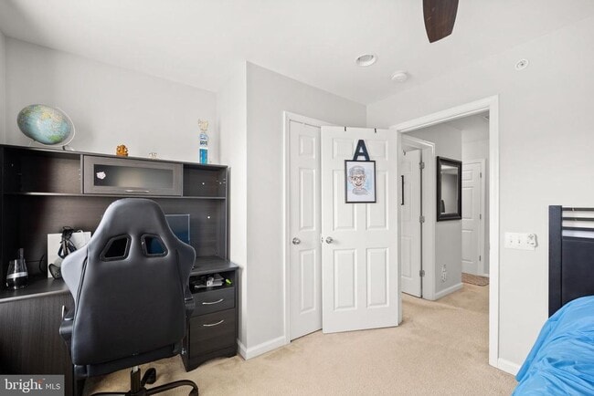 Building Photo - 1738 Beacon Ln