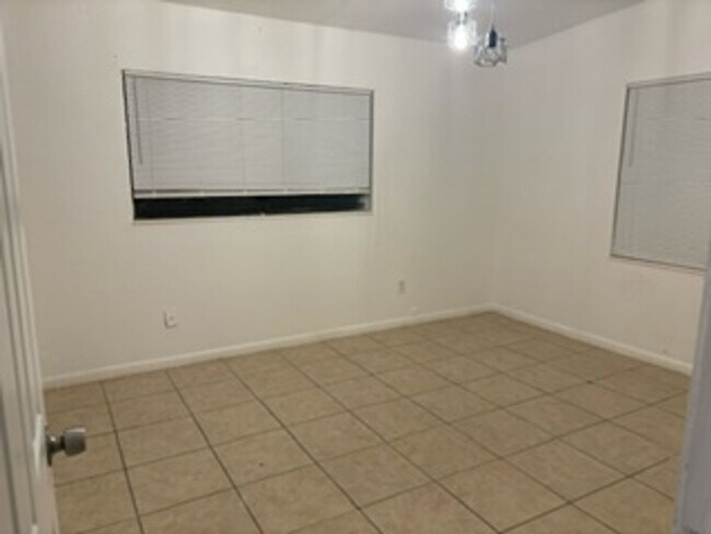 Building Photo - 8718 Ednam Pl