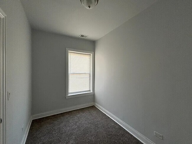 Building Photo - 3613 W Palmer St