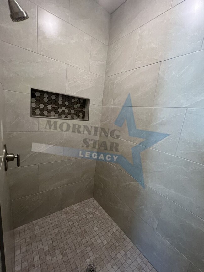 Building Photo - Stunning 2025-built rental in highly desirable Sonoma Ranch — 4 bed / 3 bath