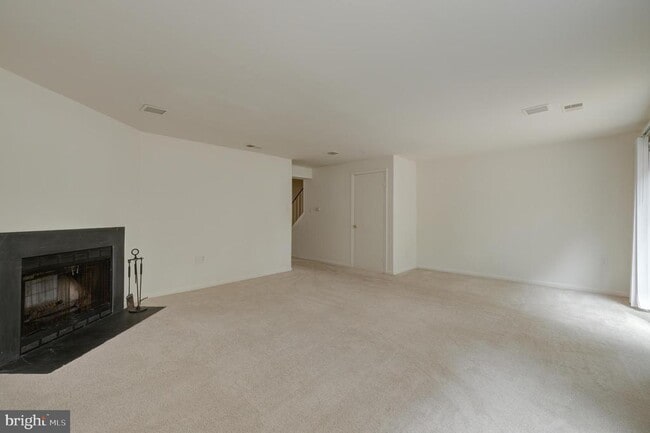 Building Photo - 5607 Castlebury Ct