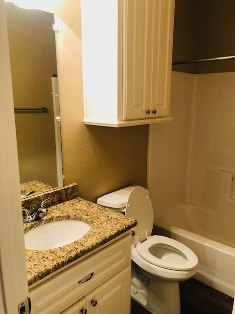 hall bath - 1630 Samples Rd