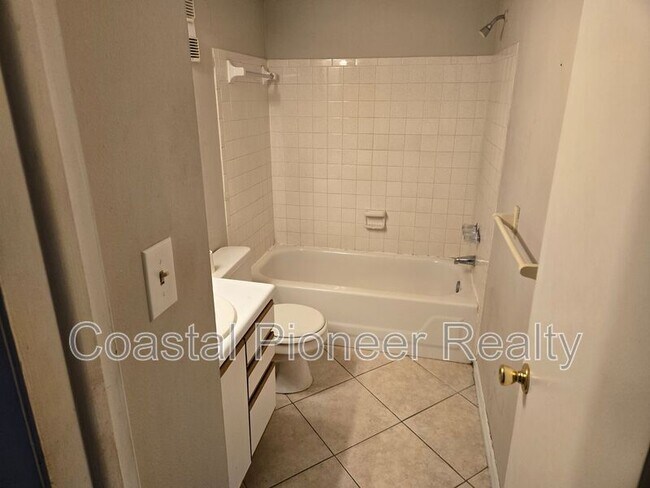 Building Photo - 7511 Pitch Pine Cir