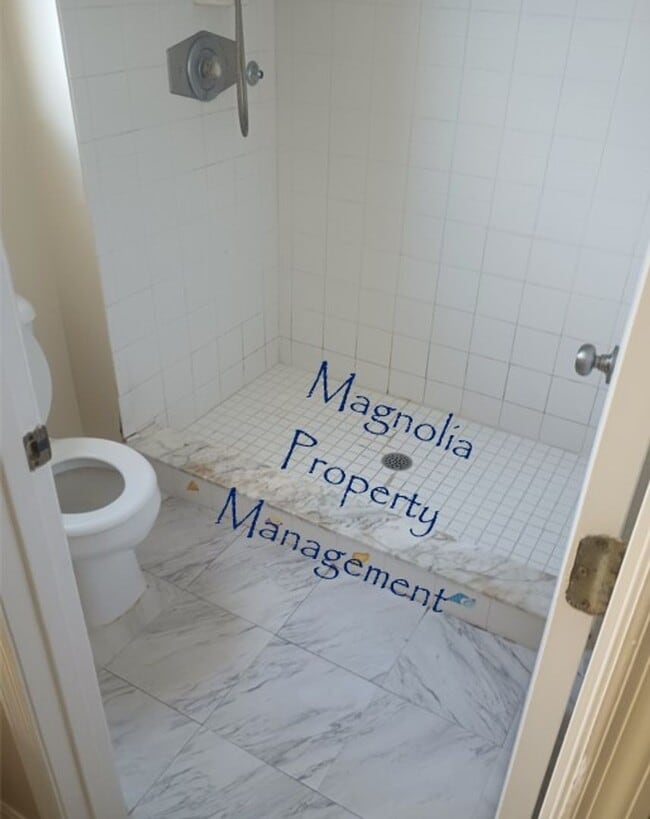 Building Photo - Sutton Ridge, near UCF or Valencia