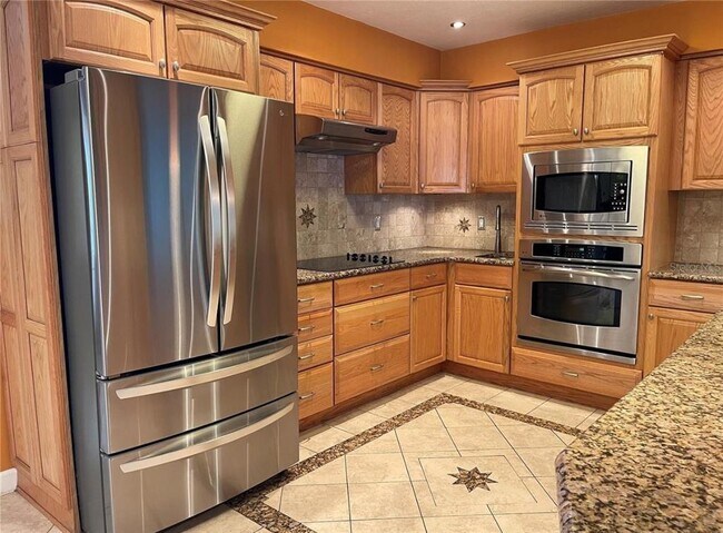 Building Photo - 6067 43rd Terrace N