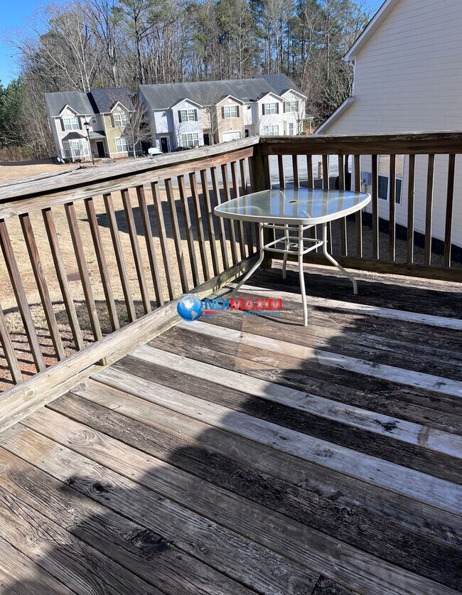 Building Photo - Nice townhome in Jonesboro