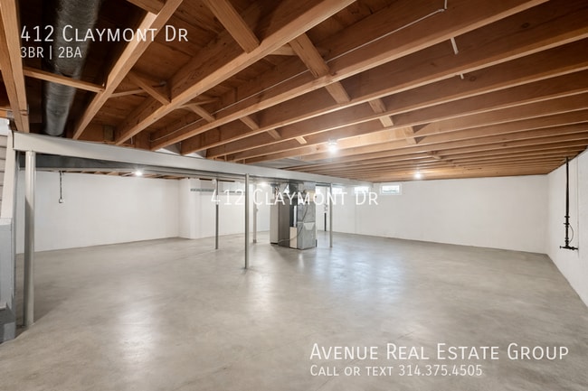 Building Photo - 412 Claymont Dr