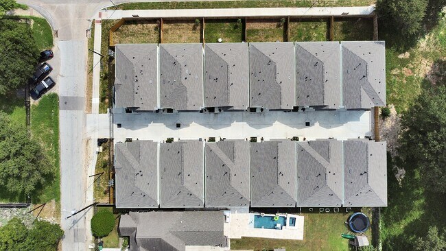 Building Photo - 5507 Beall St