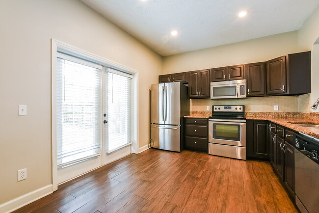 Building Photo - 12720 Woodbury Glen Dr