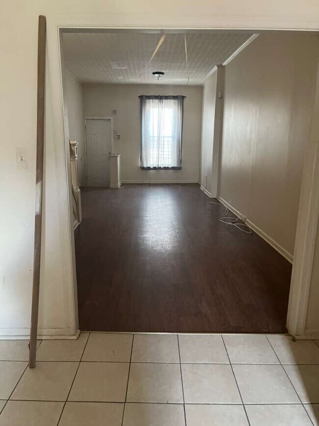 Building Photo - 504 N Belnord Ave