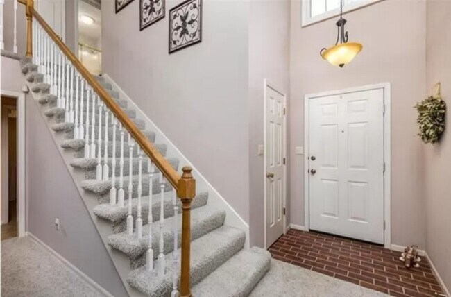 Building Photo - 15411 E 48th Terrace