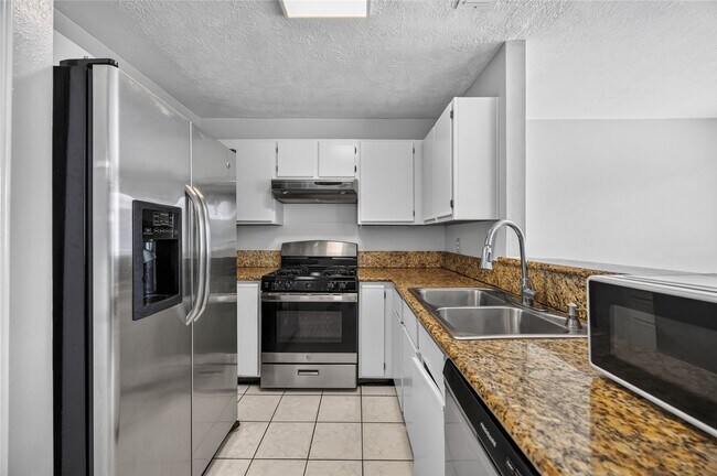 Building Photo - 13610 Repa Ln