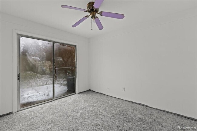 Building Photo - 5952 Banner St