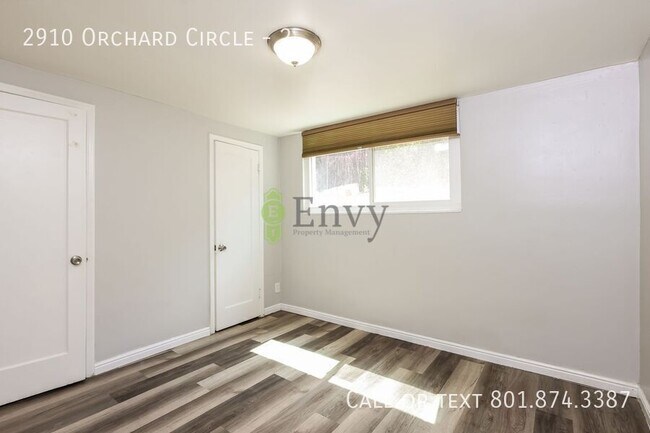 Building Photo - 2910 Orchard Cir