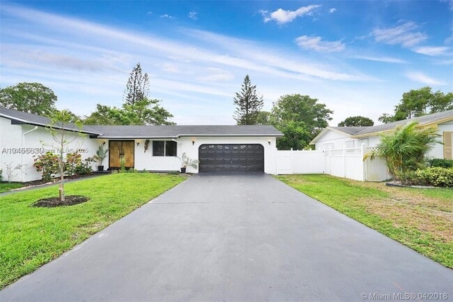 Primary Photo - 17000 NW 18th Ave