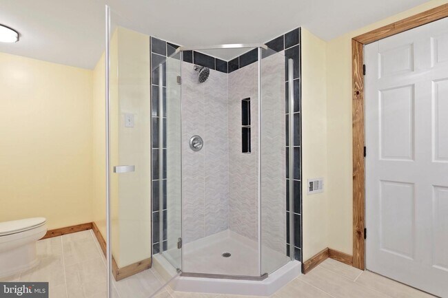 Building Photo - 3502 Buena Vista Ave