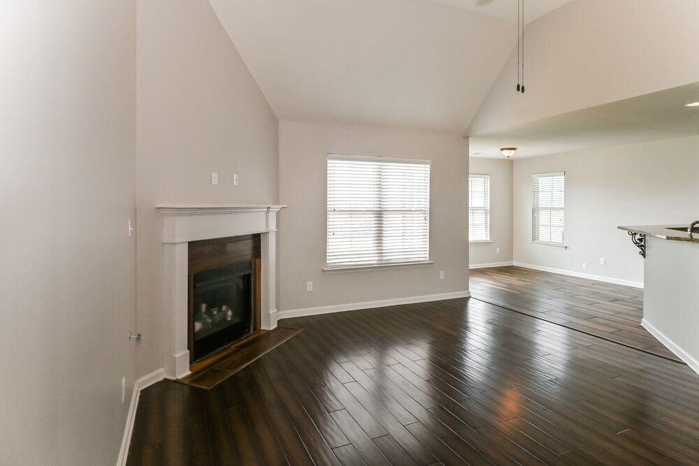 Building Photo - 2565 Woodcutter Dr