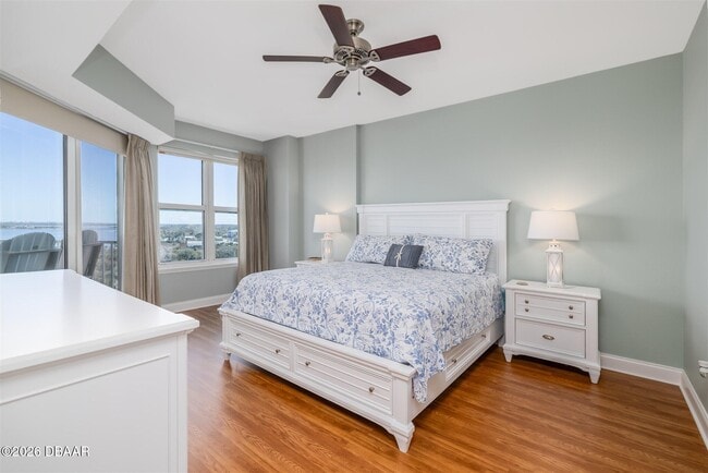 Building Photo - 2801 S Ridgewood Ave